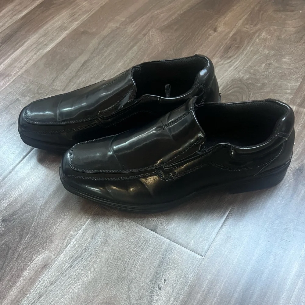 Jc penny Kids dressing shoe Black Leather size 6.5